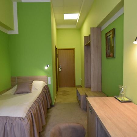 Apartments And Rooms Kod Eli Ravna Gora Luaran gambar