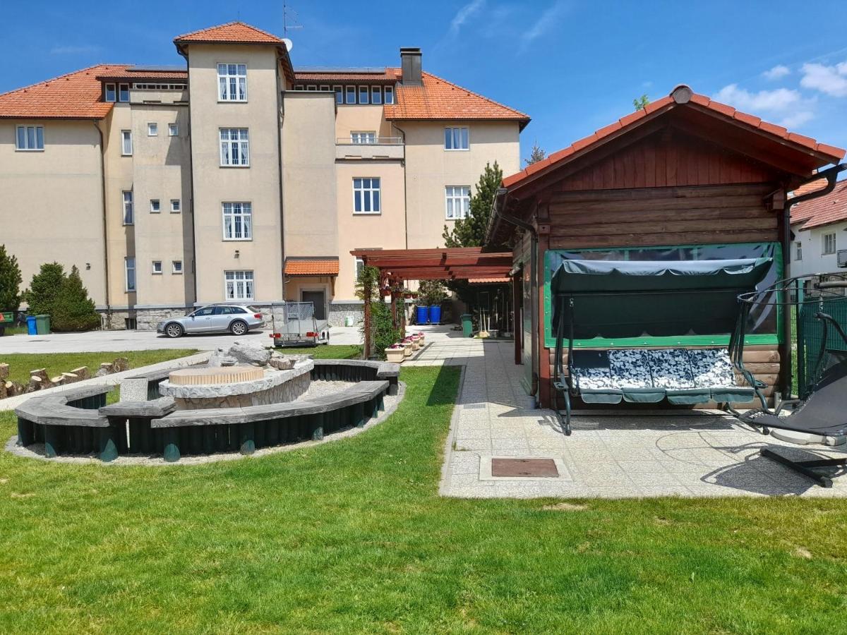 Apartments And Rooms Kod Eli Ravna Gora Luaran gambar
