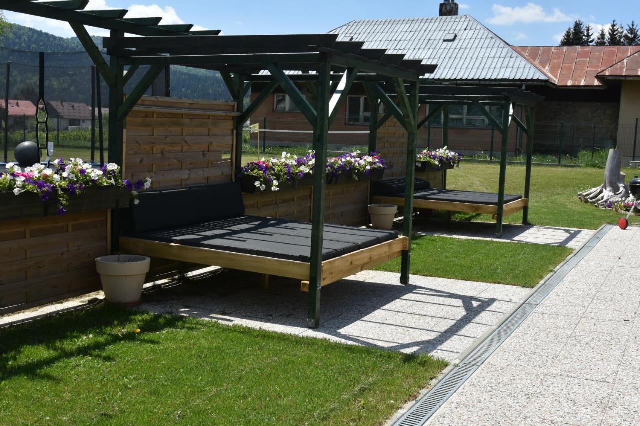 Apartments And Rooms Kod Eli Ravna Gora Luaran gambar