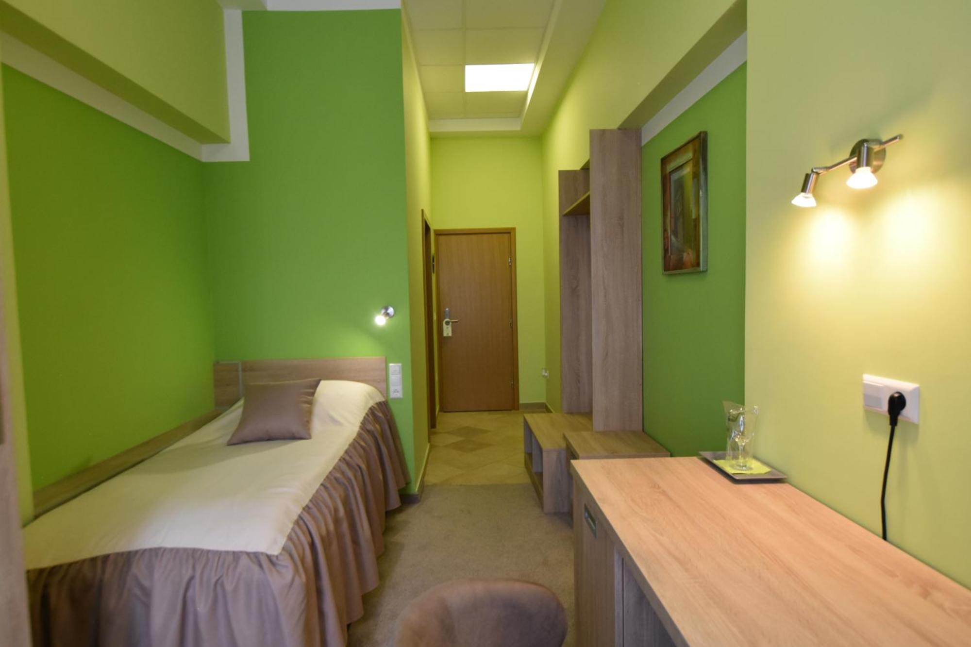 Apartments And Rooms Kod Eli Ravna Gora Luaran gambar
