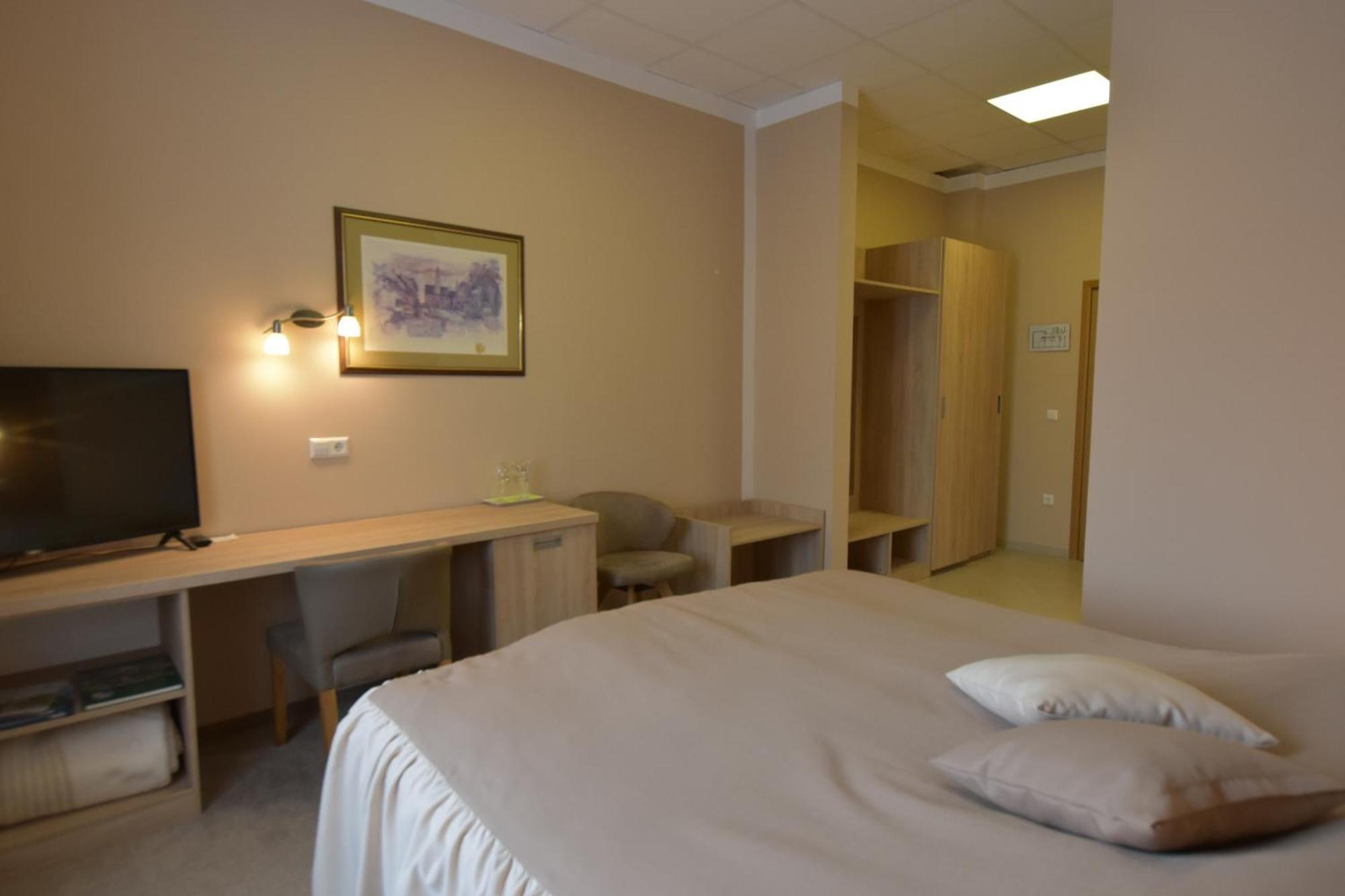 Apartments And Rooms Kod Eli Ravna Gora Luaran gambar
